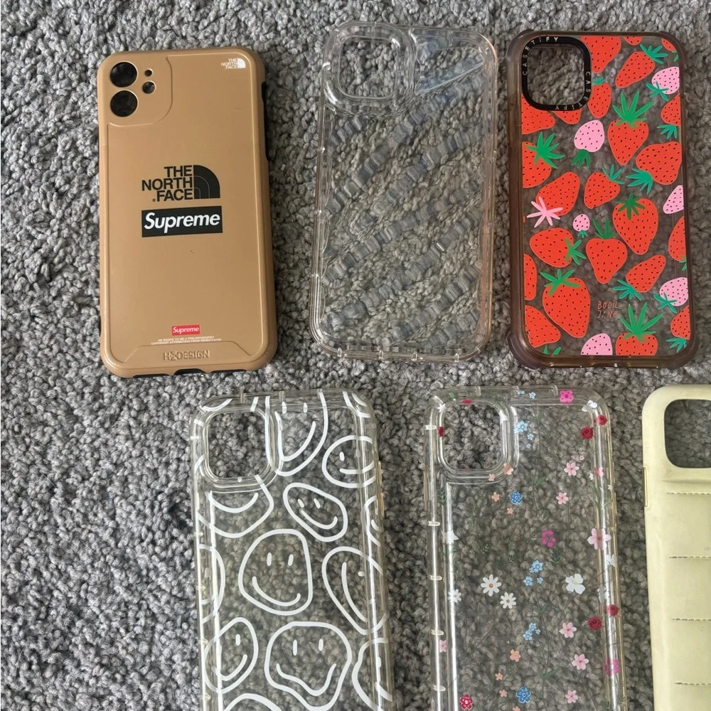 Lot of 9 iphone 11 phone‎ cases
